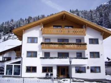 Garni Sunela Hotel Wolkenstein in Gröden